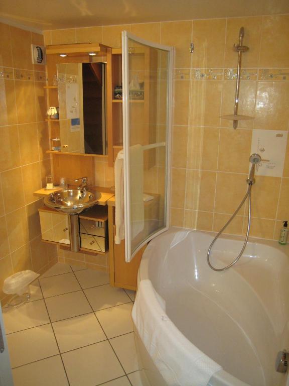 Hotel Le Manoir Aux Vaches Yvetot Kültér fotó