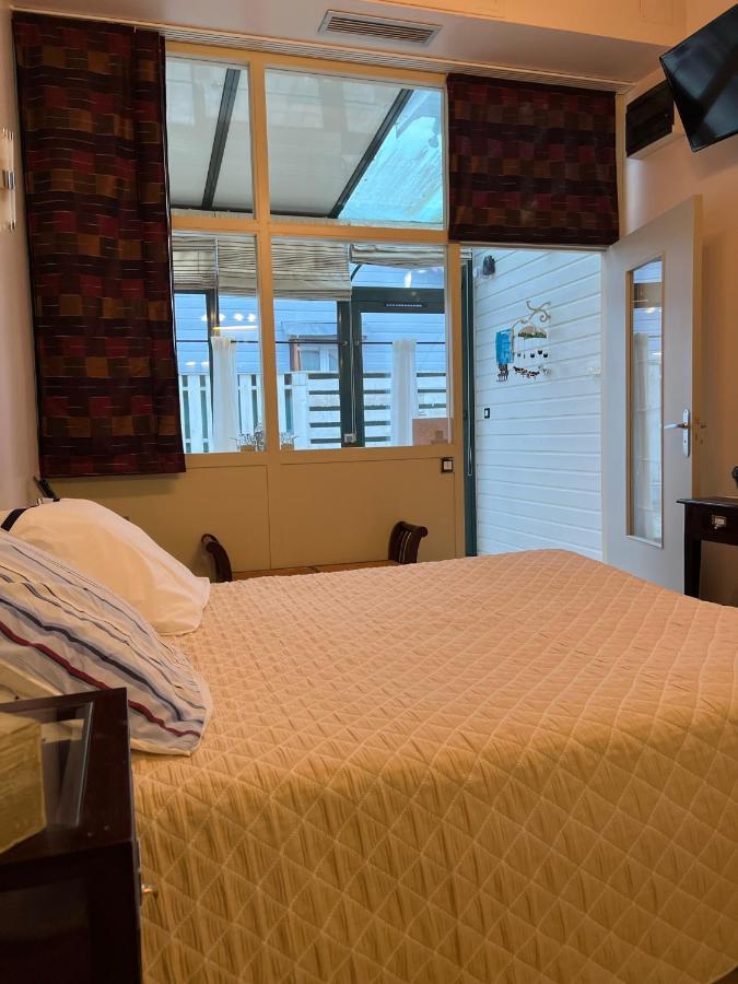 Hotel Le Manoir Aux Vaches Yvetot Kültér fotó